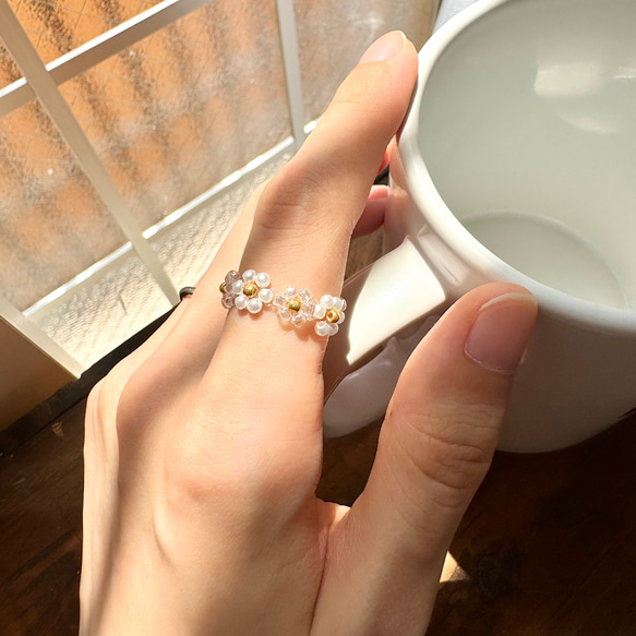 パールとクリアのフラワーリング 指輪・リング kuma beads 通販 