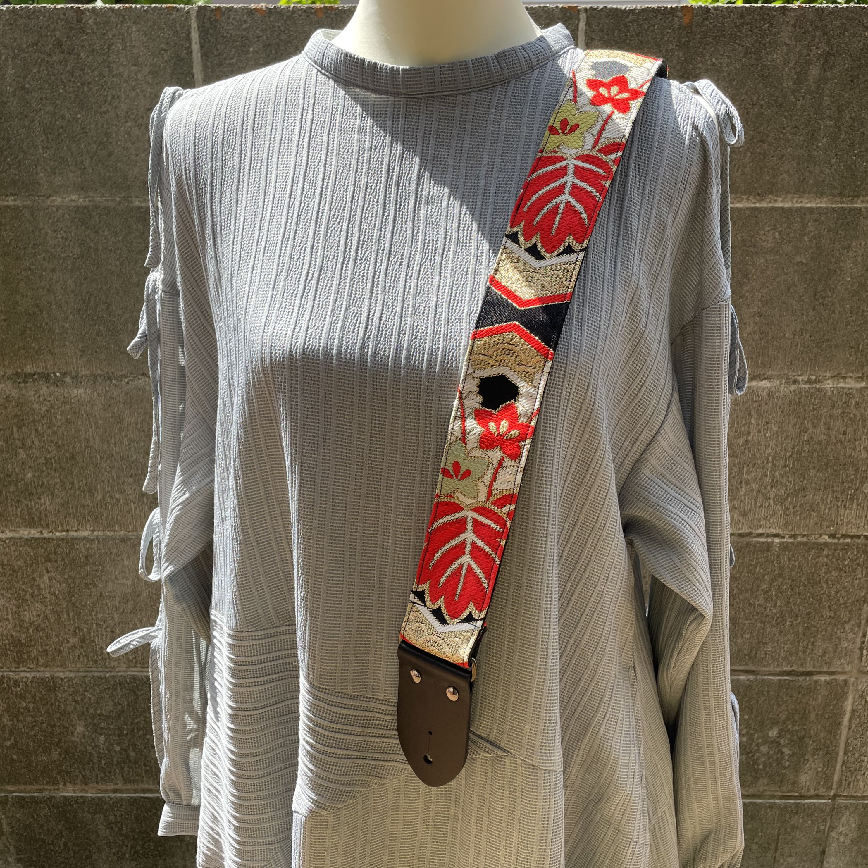 古着物帯フラワーギターストラップ①　ブラック