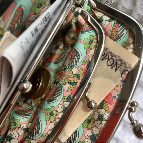ハンドメイド がま口長財布 ミナペルホネン symphony 向かう