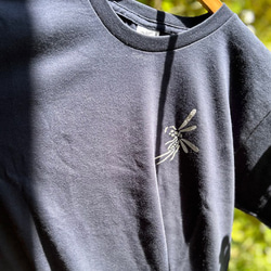 アシナガバチのTシャツ 2枚目の画像
