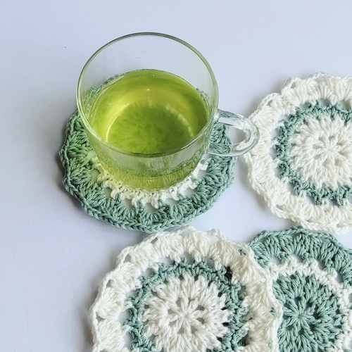 かぎ針編み コースターセット 送料無料》かぎ針編みコースター 4枚セット ☆マグラグ アイボリー