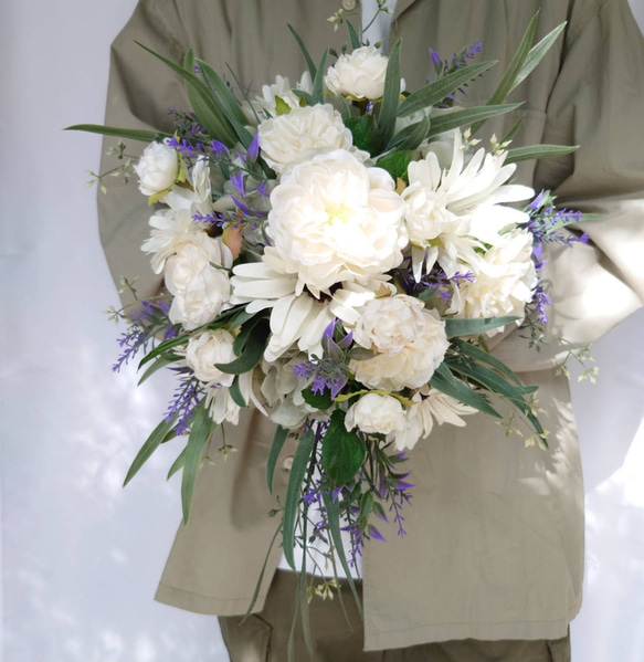 6月の誕生花 バラのキャスケード風クラッチブーケ【Bouquet】アーティシャルフラワー 7枚目の画像