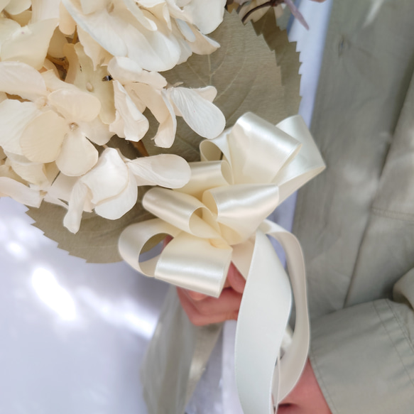 6月の誕生花 紫陽花のシンプルクラッチブーケ【Antique Bouquet】アーティシャルフラワー 10枚目の画像