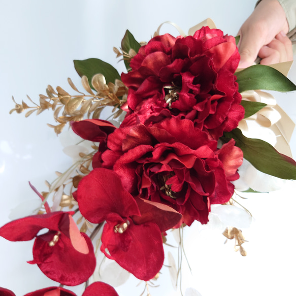 季節花 芍薬と胡蝶蘭のクラッチブーケ【Bouquet】アーティシャルフラワー 8枚目の画像