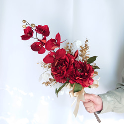 季節花 芍薬と胡蝶蘭のクラッチブーケ【Bouquet】アーティシャルフラワー 9枚目の画像