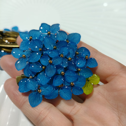 ブローチ ✩*॰本物のお花を✩*॰ ストーンつき