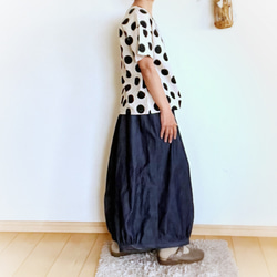 裾カフスのワイドなバルーンパンツ デニム 1枚目の画像