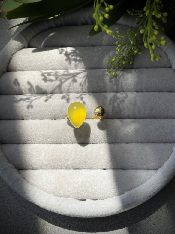 〈数量限定〉【黄色×ゴールド】ハニーカラーカルセドニー×   メテオライト　フリーサイズ 6枚目の画像