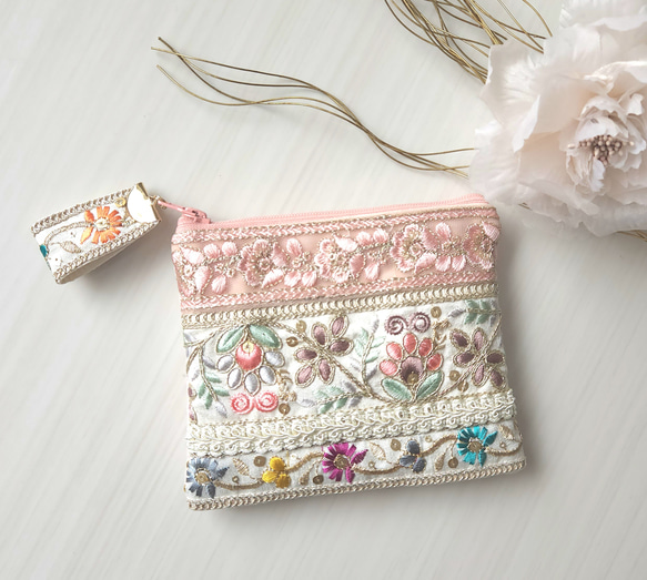 チャーム付き♫インド刺繍リボン ポーチ ヌビ プレゼント 母の日
