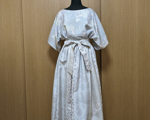 SOLD 着物リメイク ギャザースカート 白大島 M〜L フレアスカート さら