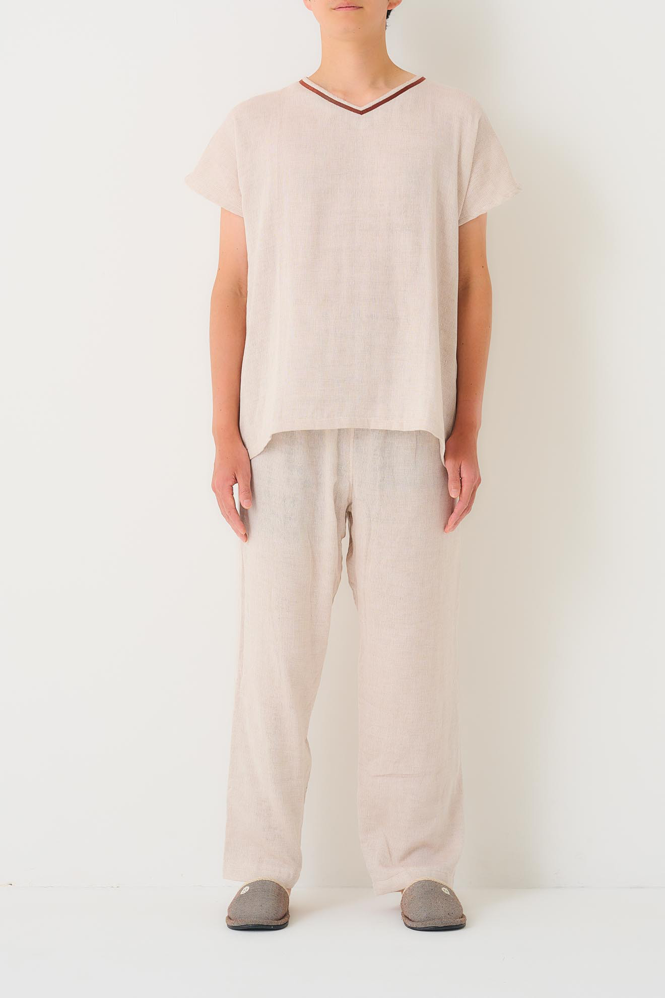 Vネック フロシュカエアリーウェア半袖上下セット 介護服 在宅介護 入院パジャマ  三河木綿エアリーガーゼ使用