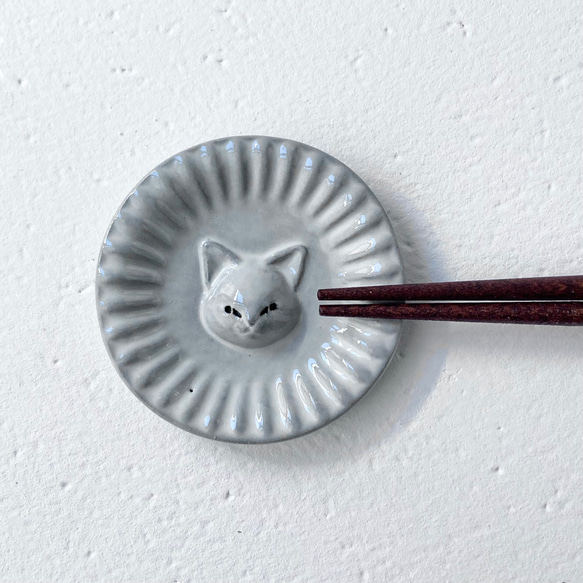 マメ皿箸置 ネコ 1枚目の画像