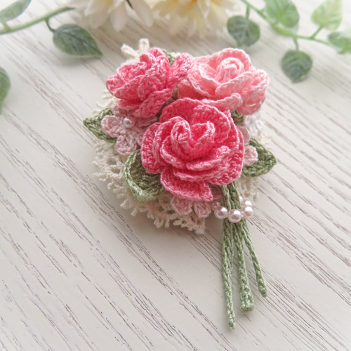 レース編み 小さな薔薇の花束ブローチ～pink mix～ ブローチ 花
