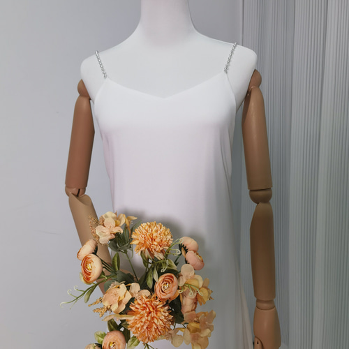 送料無料！パーティードレス キャミソール ビーズ オフホワイト 色直し  