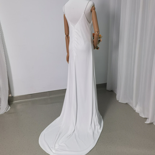 送料無料！パーティードレス キャミソール ビーズ オフホワイト 色直し  