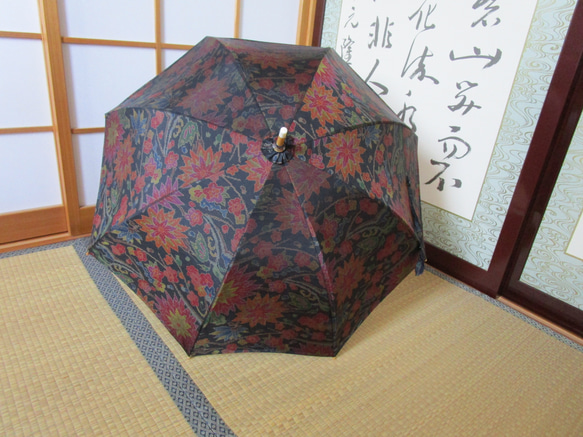 大島紬の着物から日傘（傘袋付き） 4枚目の画像