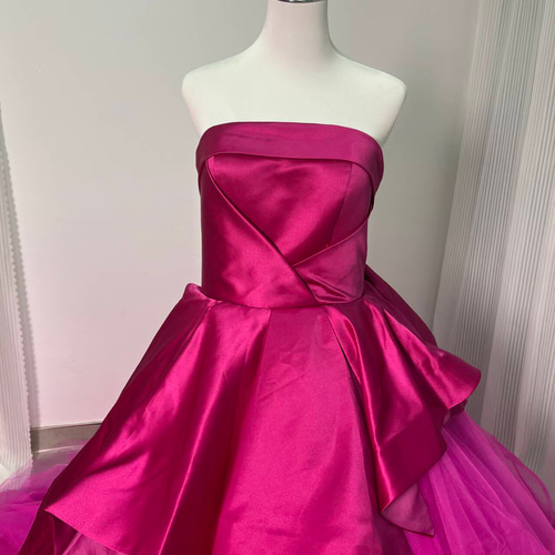 送料無料！カラードレス ビビッドピンク ベアトップ チュールスカート  
