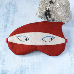 【送料無料：出産お祝いセット】忍者のアイマスクとスタイ（赤）セット 2枚目の画像
