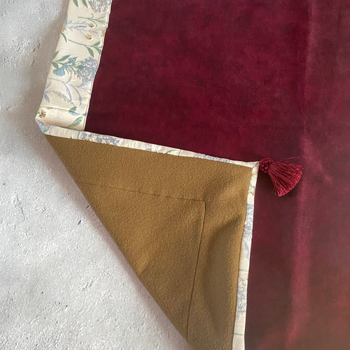 定番人気デザイン】海外製ラメ糸フラワージャガード生地☆ハンドメイド