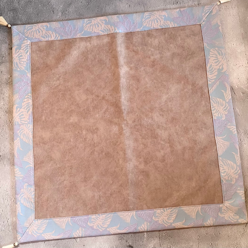 海外製シルクジャガード生地☆花柄のハンドメイドタロットクロス