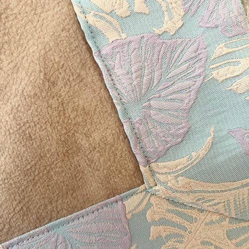 海外製シルクジャガード生地☆花柄のハンドメイドタロットクロス