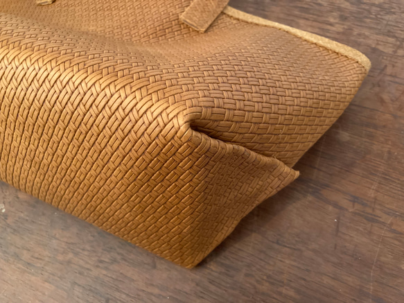 タンニンなめし 編み紐加工 アンティーク スモール コールバッグ レザーバッグ トートバッグ 牛革 ブラウン 5枚目の画像