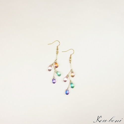 ピアス チェコガラスビーズ4つ（p076） ピアス（フック