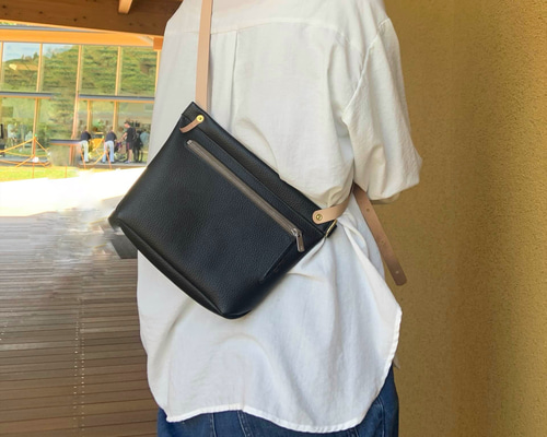 ✨美品✨プラダ　ディアスキン　ショルダーバッグ　アーカイブ　サコッシュ　ブラック Amazon | [プラダ] 1BD953 V44 F0002 メンズ レディース ユニ