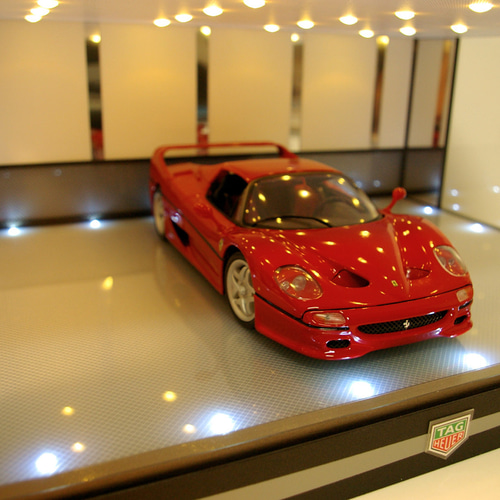 1/18、2〜3台展示可・モザイクタイル・ディスプレーBOX / 2色