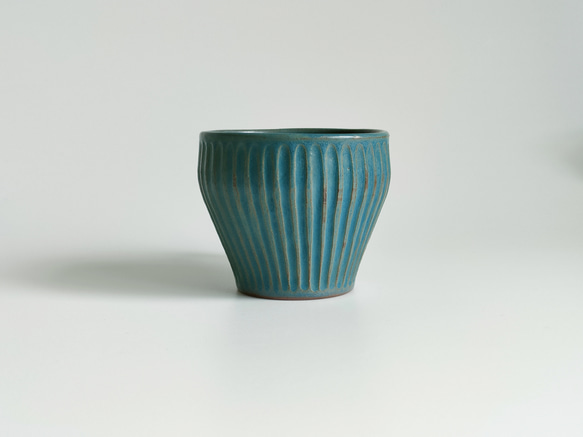 ターコイズブルー シノギカップ マグカップ プリーツマグ コーヒーカップ 小さめ 青 2枚目の画像