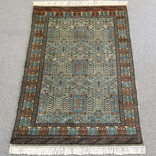 パキスタン手織り絨毯 ウール アクセントラグ size:132×81cm 【公式通販】