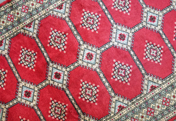 200×128cm【パキスタン手織り絨毯】 8枚目の画像