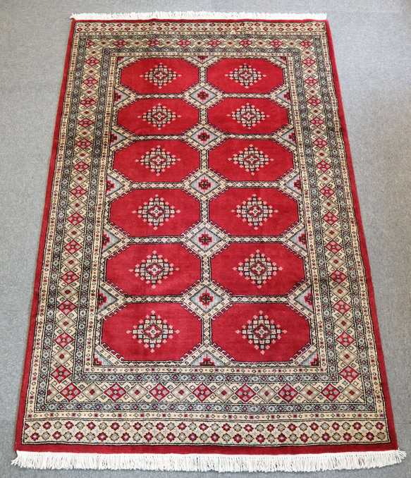 200×128cm【パキスタン手織り絨毯】 1枚目の画像