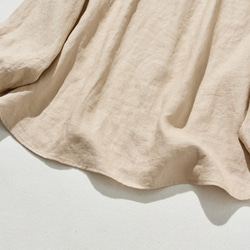 大人の抜け感と可愛さ叶えるリネン ブラウス　日除けにも活躍可能　 リネン100％　ベージュ　　230503-3 4枚目の画像
