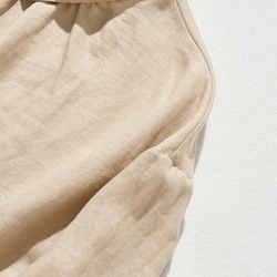 大人の抜け感と可愛さ叶えるリネン ブラウス　日除けにも活躍可能　 リネン100％　ベージュ　　230503-3 3枚目の画像