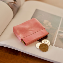 ワンプッシュでガバっと開く イタリアン本革ヌメ革コインケース ミニ財布　小銭入れ　お金が貯まる緑の財布 1枚目の画像