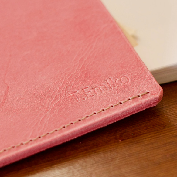 L字エル字刺繍で取り出しやすい　パステルピンクのシンプルな本革財布 イタリアンレザー 植物タンニンなめし　財布　札入れ　 4枚目の画像