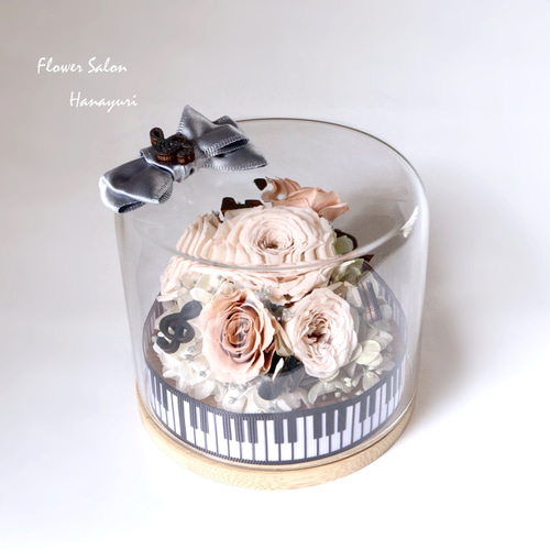 ピアノと音符のブリザードフラワー 優しい ピンク プリザーブド