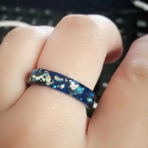 ハンドメイド リング Ring 指輪 レジン 金の箔入り 濃紺 恋人 誕生日