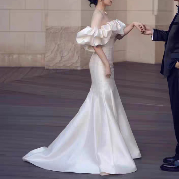 シアーな美しさ パフスリーブのオフショルダー ウェディングドレス  マーメイドライン ロングトレーンマ/結婚式/H019 10枚目の画像