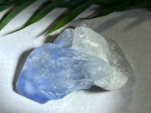 思慮の石✨　デュモルチェライト　インクォーツ　原石　ラフストーン 2枚目の画像