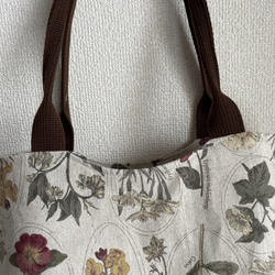 《受注製作》レトロな花の丸いラインのトートバッグ 5枚目の画像