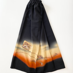 黒留袖着物リメイクウエストゴムロングスカート送料無料フリーサイズ1点物黒留袖着物リメイクロングスカートNO.1952 6枚目の画像