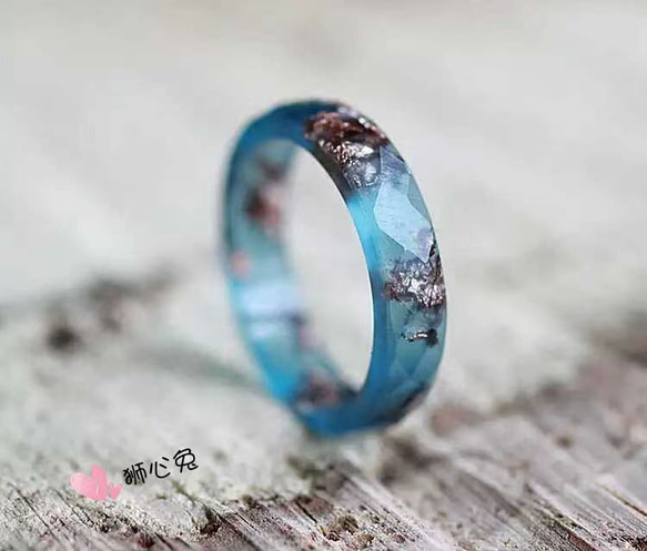 ハンドメイド リング Ring 指輪 レジン 金の箔入り グレーブルー 薔薇