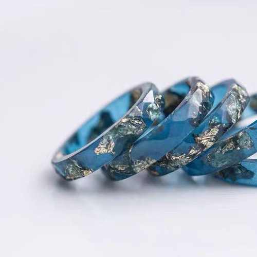 ハンドメイド リング Ring 指輪 レジン 金の箔入り ライトブルー