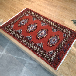 トライバル絨毯】パキスタン絨毯　ハイクオリティ　ガゼニウール　122x78cm　テラコッタカラー 2枚目の画像