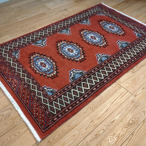 パキスタン絨毯　ハイクオリティー(12/24) 81×46 水色 Creema限定目玉品33％OFF】パキスタン絨毯 ハイクオリティ