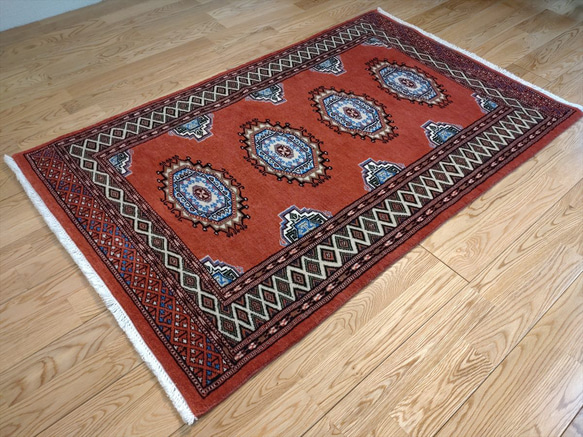 トライバル絨毯】パキスタン絨毯　ハイクオリティ　ガゼニウール　122x78cm　テラコッタカラー 6枚目の画像