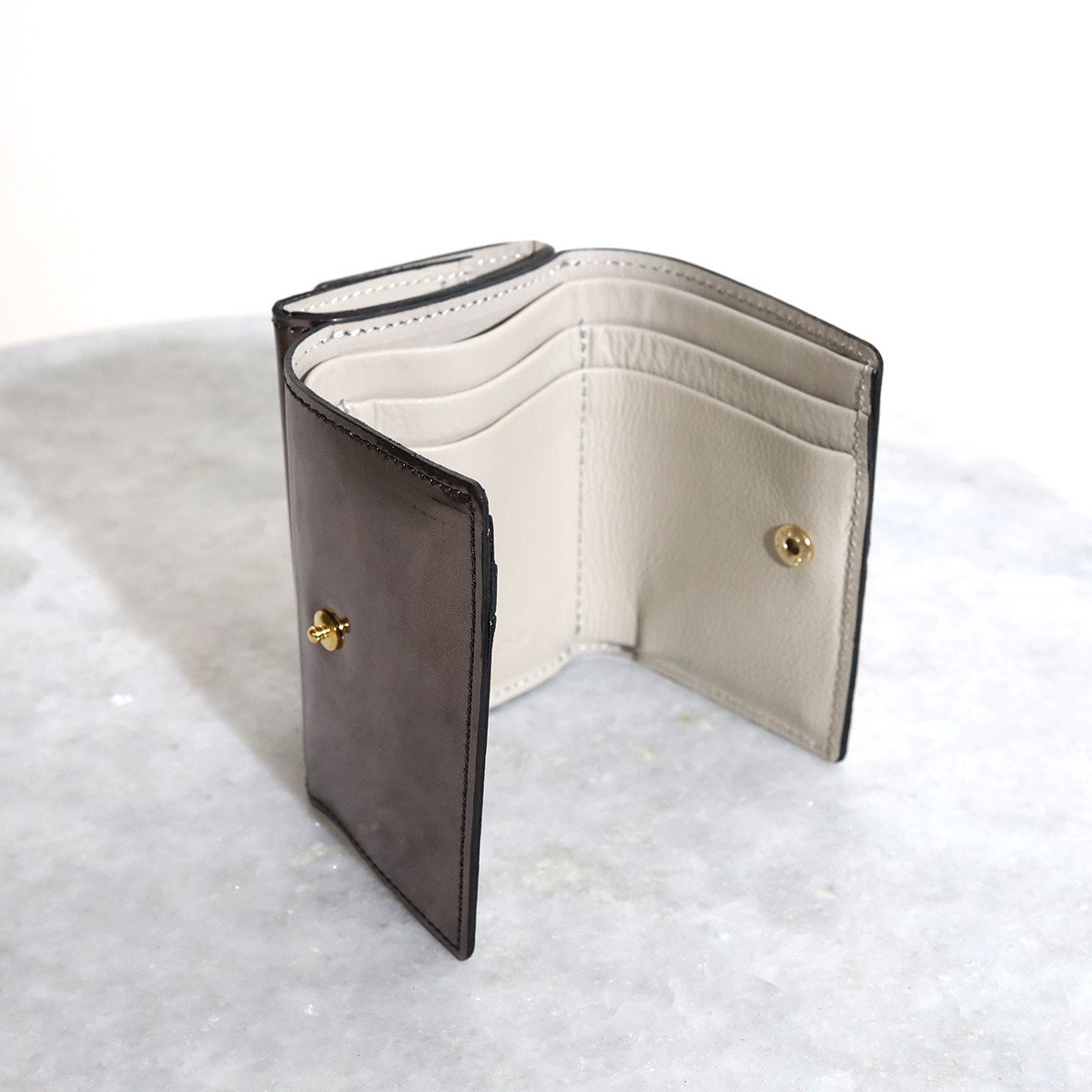 【ミラー箔モンスターミニウォレット/全3色】思わず誰かに見せたくなる/ミニマムで大人カワイイコンパクト三つ折り財布