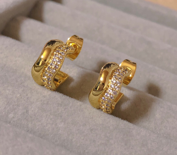 a7 【高品質✨】 CZダイヤ フープピアス ゴールド 18金コート お洒落✨ 訳あり特価】CZダイヤ 2連リングピアス K18GP ゴールド 18金